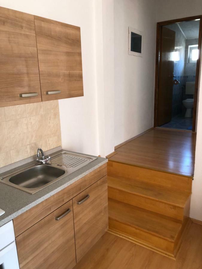 Apartman Polegubic Биоград-на-Мору Экстерьер фото